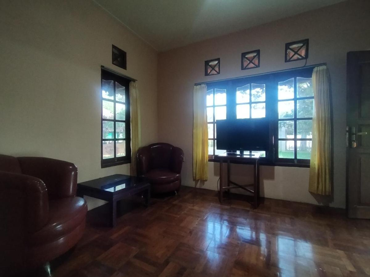 Villa Batu Tua Puncak RedPartner Bogor Eksteriør billede