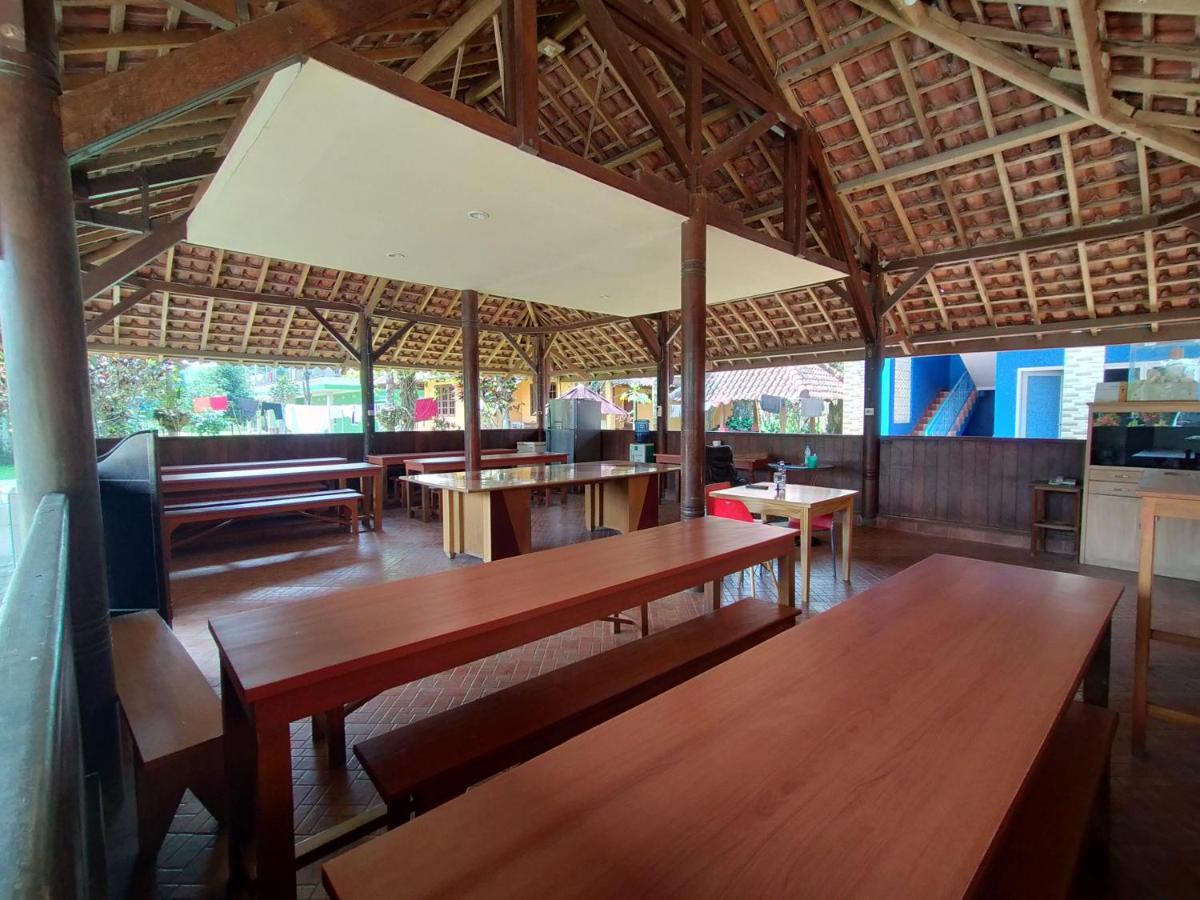 Villa Batu Tua Puncak RedPartner Bogor Eksteriør billede