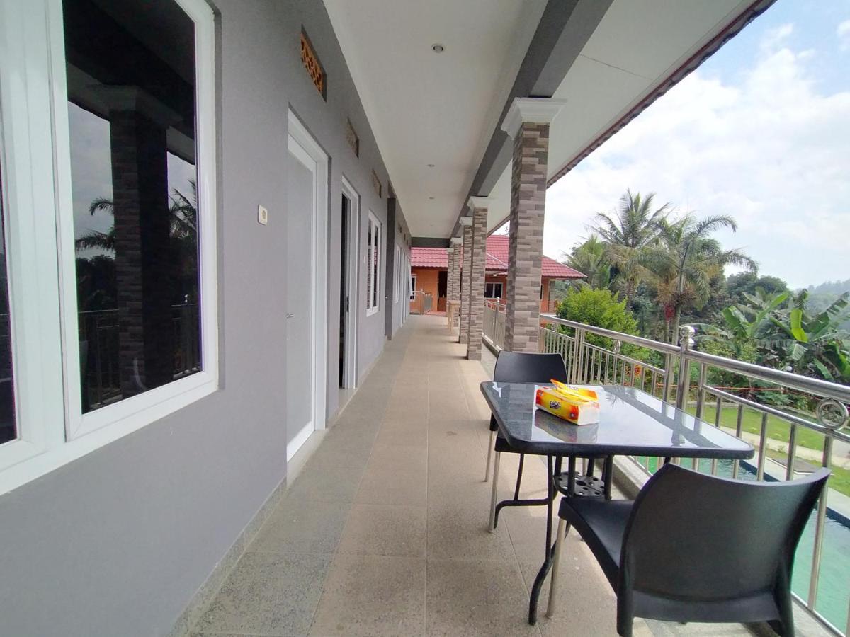Villa Batu Tua Puncak RedPartner Bogor Eksteriør billede