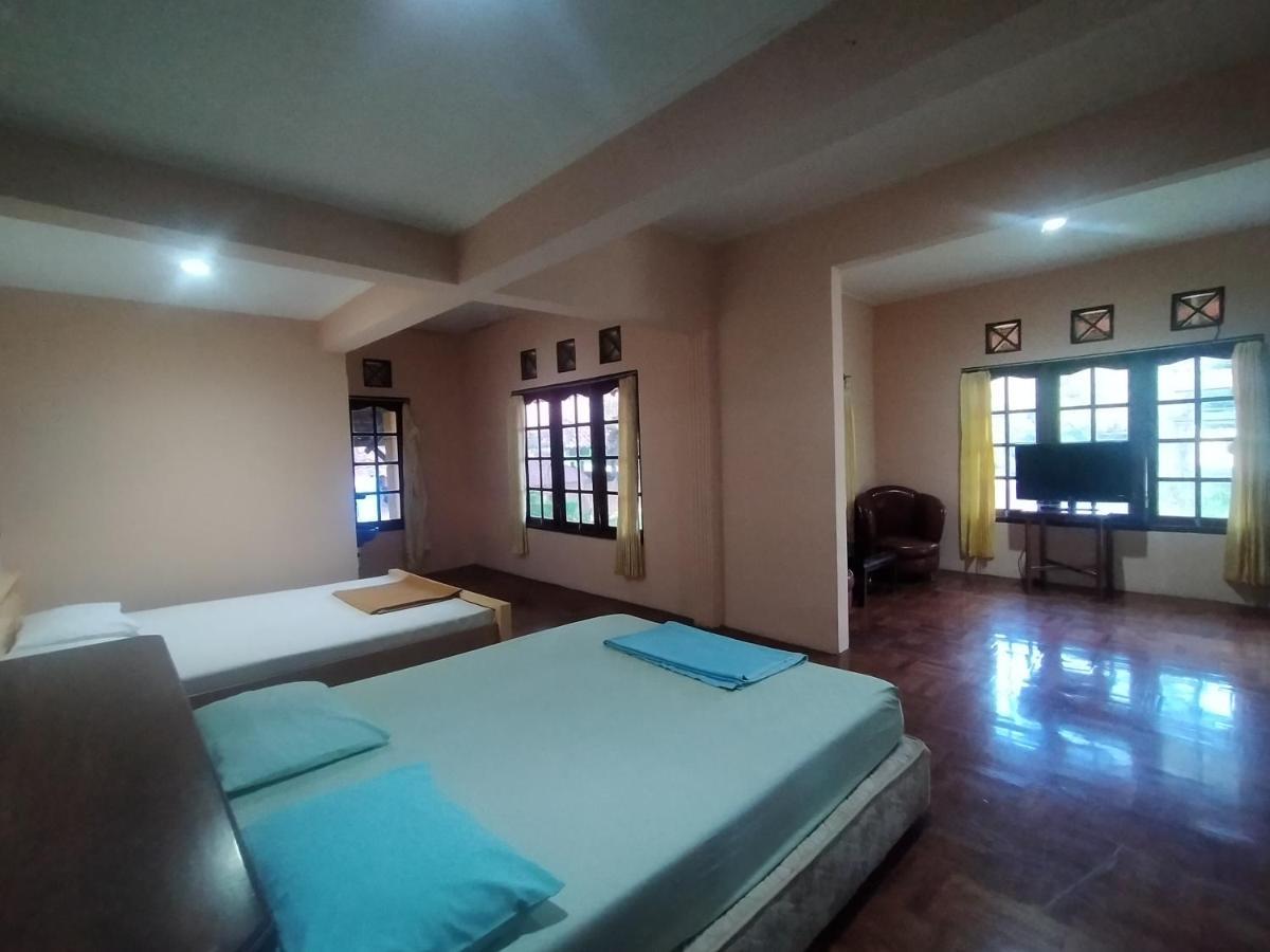 Villa Batu Tua Puncak RedPartner Bogor Eksteriør billede