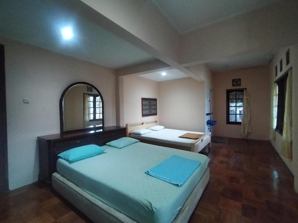 Villa Batu Tua Puncak RedPartner Bogor Eksteriør billede